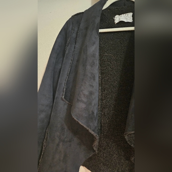 VELVET by Graham&Spencer Faux fur lined  faux suede outer draped jacket. Size S - Picture 8 of 13